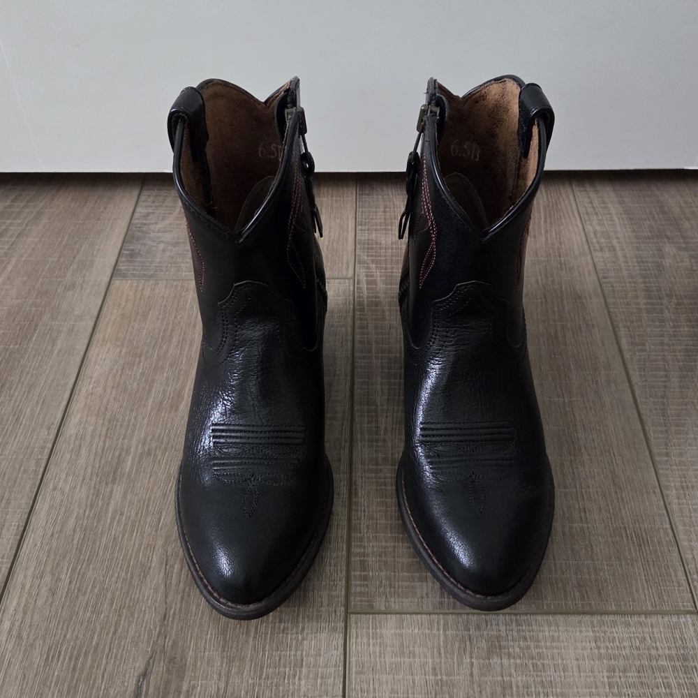 Ariat Black Western Ankle Booties - Picture 5 of 7